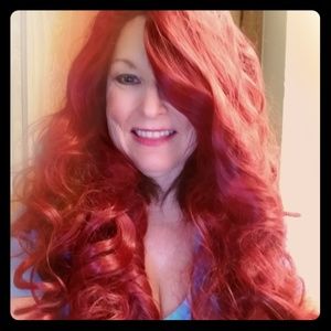 Red curly synthetic wig, great for Costume party!